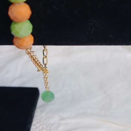 Bracelet handmade with beads and stone, like new, adjustable