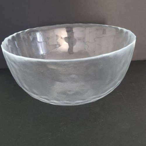 Transparent glass bowl with hammered texture, like new