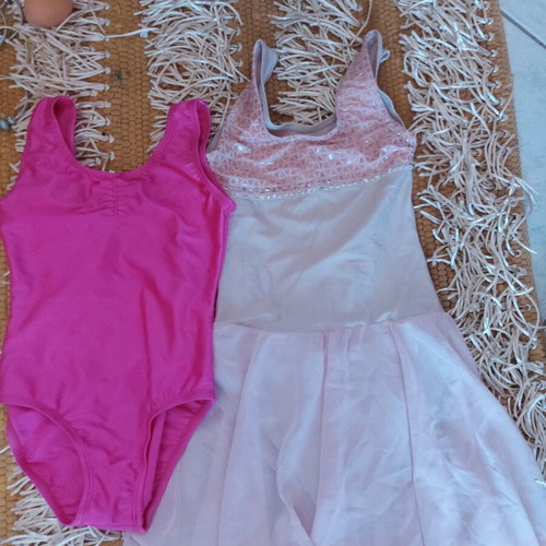 Bodysuits like new for 4 to 5 years old