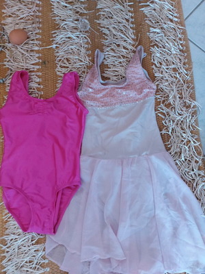 Bodysuits like new for 4 to 5 years old