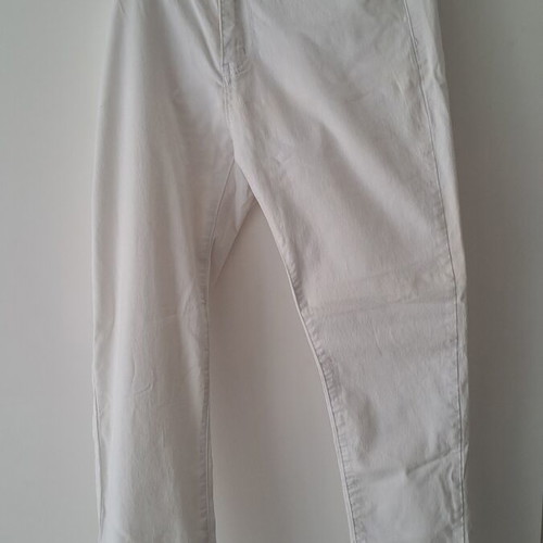 White elastic jeans Fionina Jeans like new, size 6XL