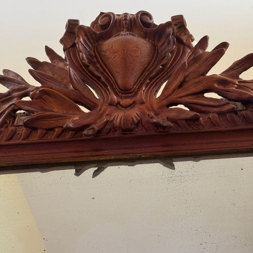 Mirror like new with plaster frame and carved furniture with marble