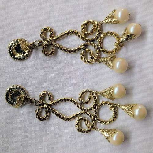 Vintage statement clip earrings with pearls 10 cm, like new