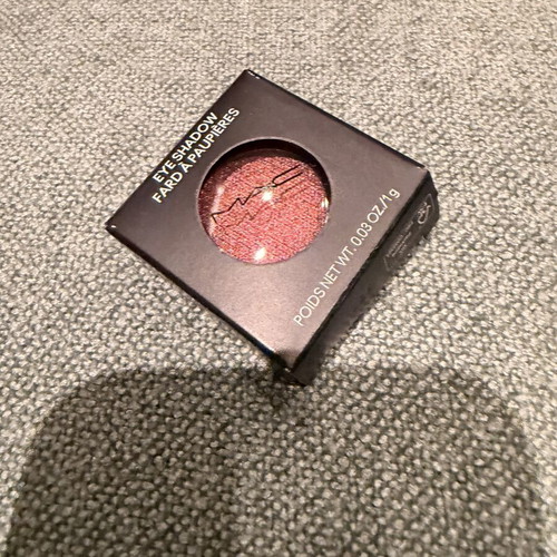 Multichrome Single Eye Shadow Compact Kaleidoscope new