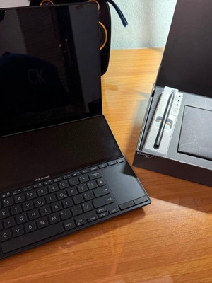 Asus Zenbook Pro Duo UX8402ZE i9 32GB RAM 1TB SSD RTX 3050 Ti like new
