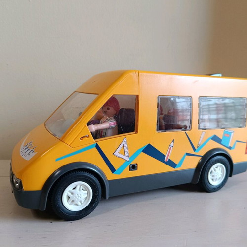 Playmobil school bus used with missing parts and damages