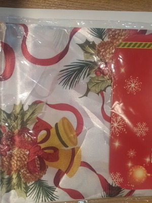 Christmas tablecloth set with 2 candles new