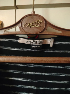 Μπλουζάκι Attrattivo Medium μαύρο με λευκές ρίγες σαν καινούργιο