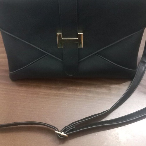 Leather women's crossbody bag black like new
