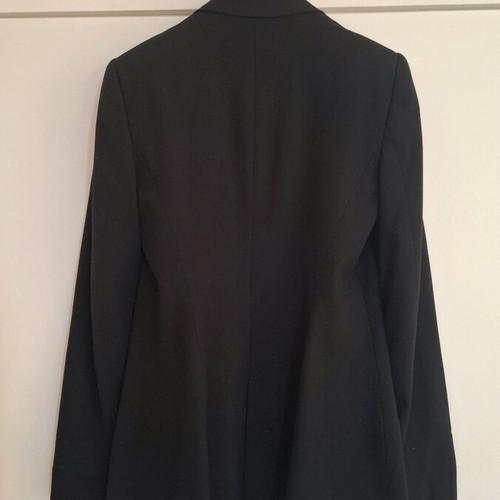 Zara black blazer used with padded shoulders and lining