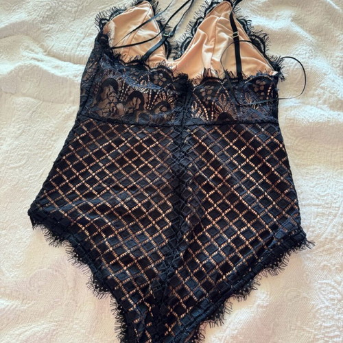 Bodysuit new black lace with zipper