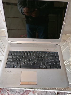 Sony PCG-7162M laptop used without disk for spare parts