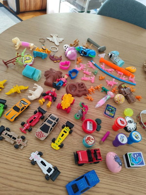 Small toys pack of 60+ like new, ideal for pinatas