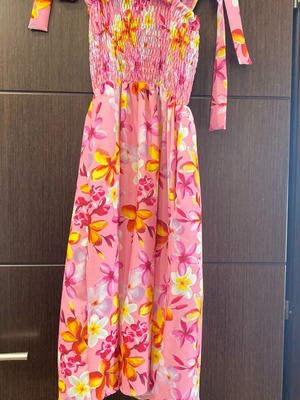 Floral dress pink with bust elastic and adjustable straps new