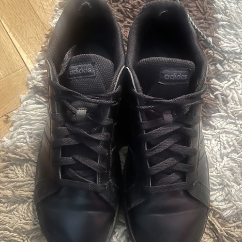 Adidas women's shoes size 39.5, black sports style
