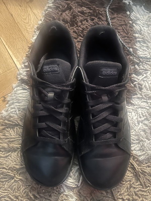 Adidas women's shoes size 39.5, black sports style