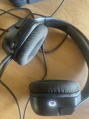 Headphones with USB like new, wired