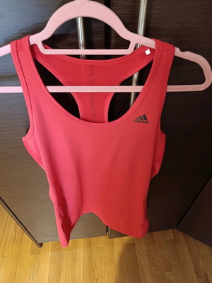 Adidas sleeveless top new, size M, black and red