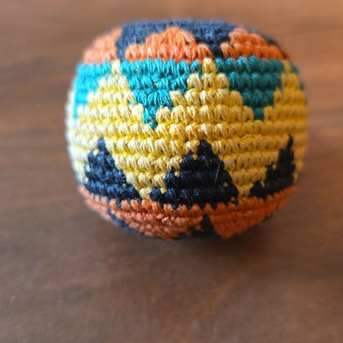 Juggling balls like new, set of 3 with Jamaika colors