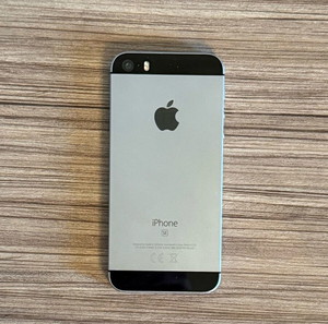 iPhone SE (2016) 1st Generation Space Grey