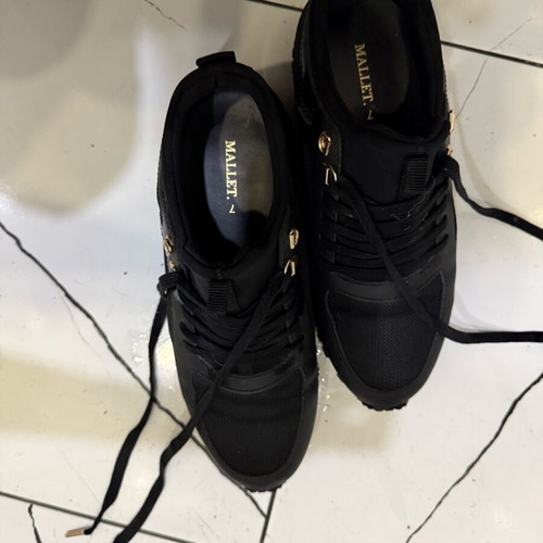 Mallet London sport shoes black size 40 like new