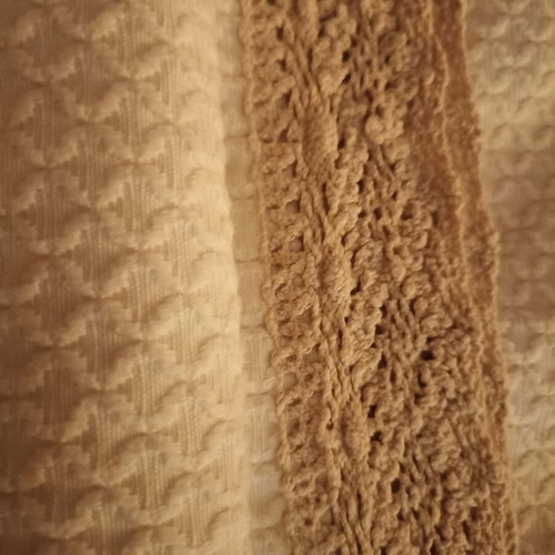 Zara Home quilted blanket for double bed, like new, white with lace