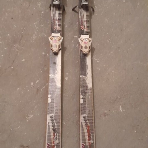 Rossignol R2 skis and Salomon ski boots used, size 43-44