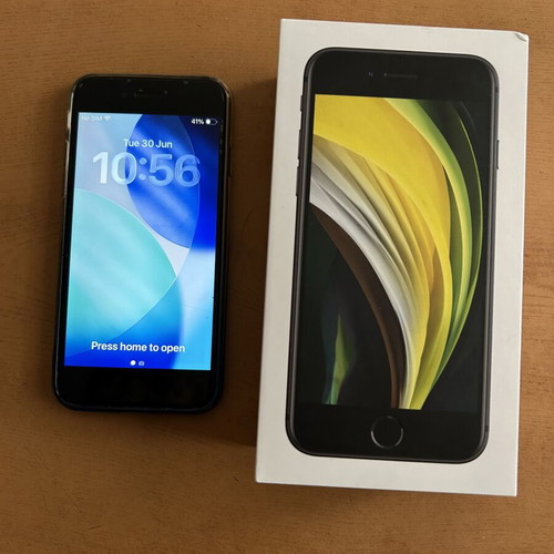 Apple iPhone SE (2nd Gen) 64GB black restored