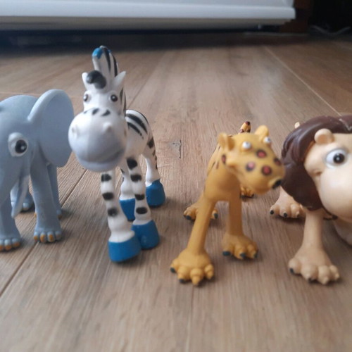 Plastic animal figures like new, set of 6
