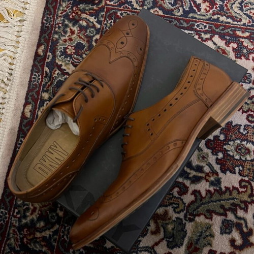 DKNY leather Oxford shoes new, size 44