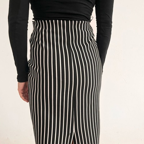 Anel striped skirt medium used, black and white