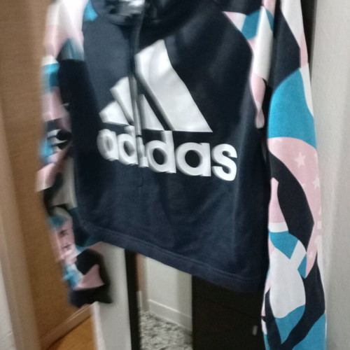 Crop Adidas sweatshirt size S like new, black and white