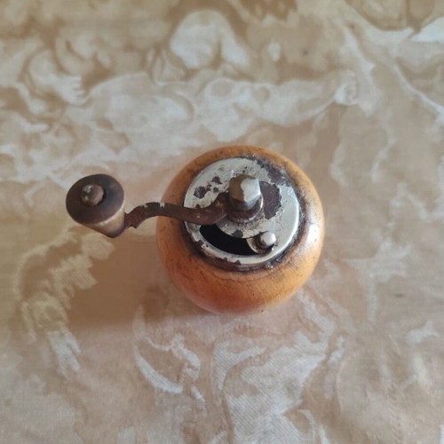 Vintage Italian spice mill used