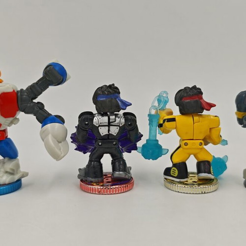 Akedo Ultimate Arcade Warriors figures used, set of 7