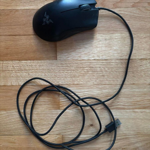 Razer Deathadder mouse like new with green illuminated logo