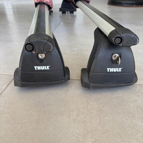 Thule roof racks used for BMW Series 1 and 3 with screw mount