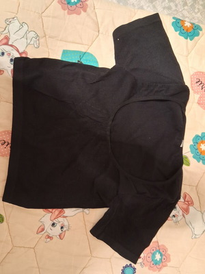Black top with V cut like new