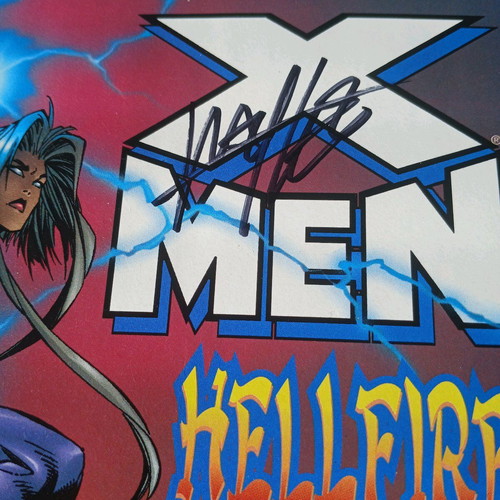 X-Men #62 like new with Carlos Pacheco signature
