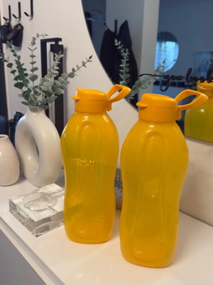 Tupperware 2lt μεταχειρισμένο, σε πορτοκαλί απόχρωση, σε άριστη κατάσταση
