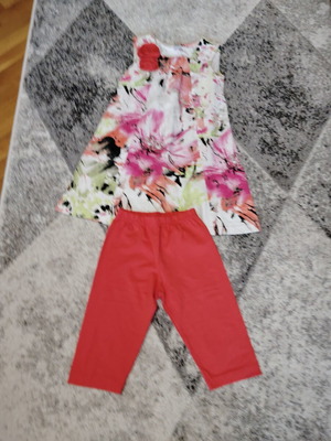 Tunic and leggings like new, size 134, colorful