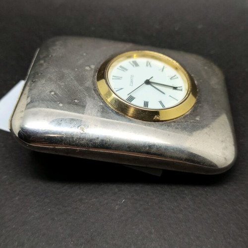 Metal analog desk clock used, 90s style