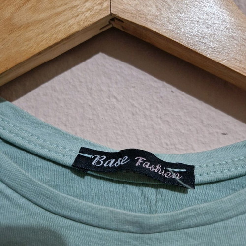 T-shirts used, pack of four, Shein and Koton, XS-S