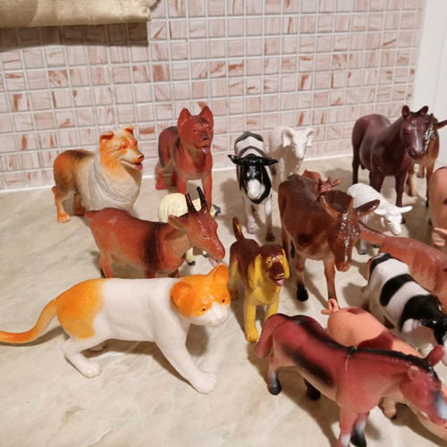 Animal Farm plastic animals like new