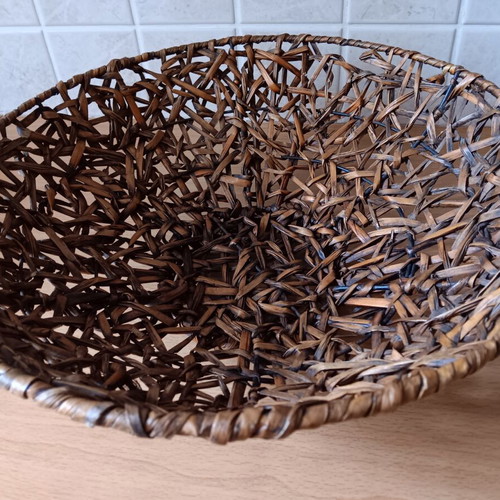 Fruit bowl decorative basket made of iron and rattan new
