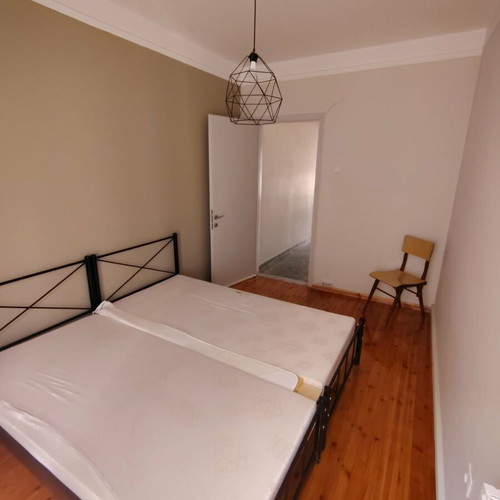 Single bed with metal frame and foam mattress used