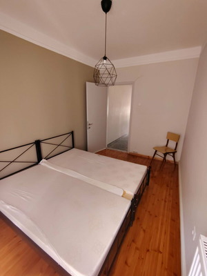 Single bed with metal frame and foam mattress used