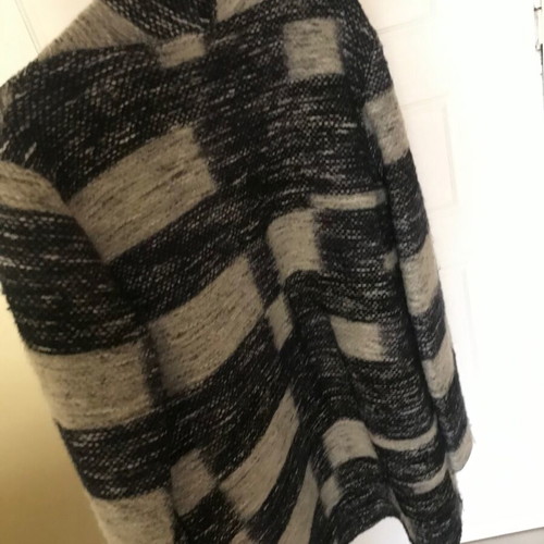 Gray-black cardigan like new with pockets