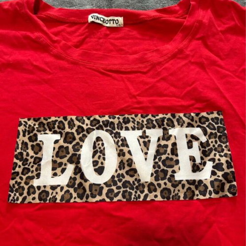 Short-sleeve blouse like new, red with lace and leopard print