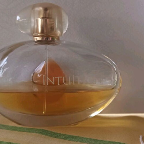 Intuition by Estée Lauder Eau de Parfum 100 ml like new, vintage