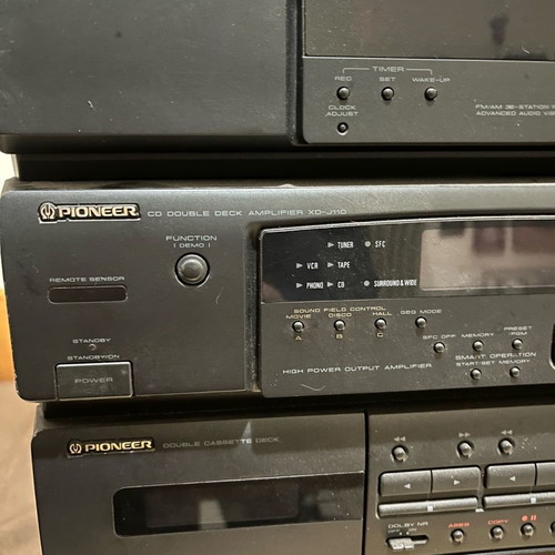 Pioneer F-J210 stereo system used with cassette and radio